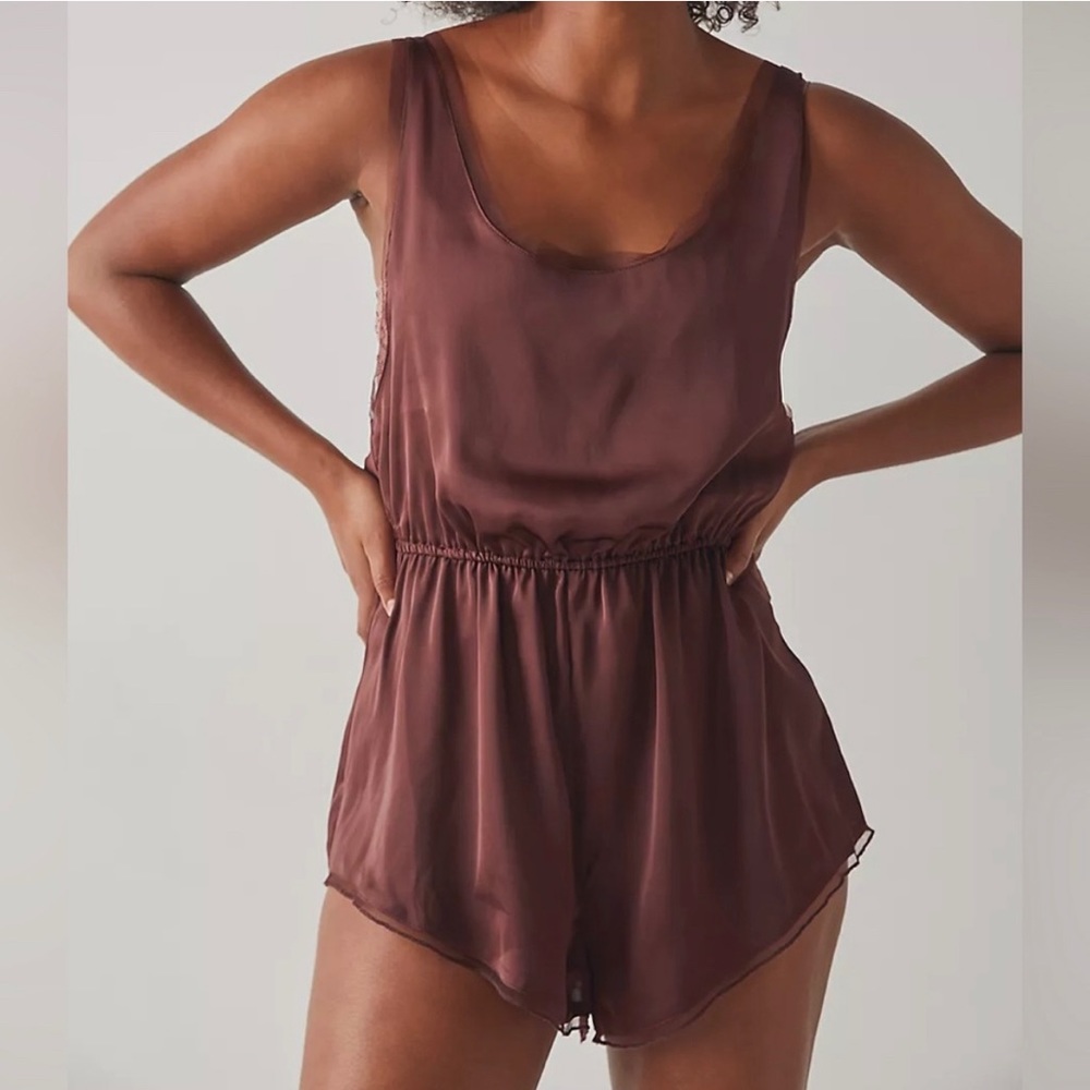 Free People Intimately Fall Into You Mini Romper Bittersweet  Sz Large NWT